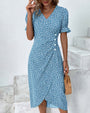 Kleid mit Knöpfen, V-Ausschnitt und kurzen Ärmeln - Luisa