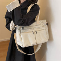 Trendige Cord-Schultertasche - VelvetVogue