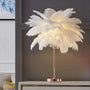 Stimmungsvolle Feder-Palmenbaum-Lampe - LumaPalm
