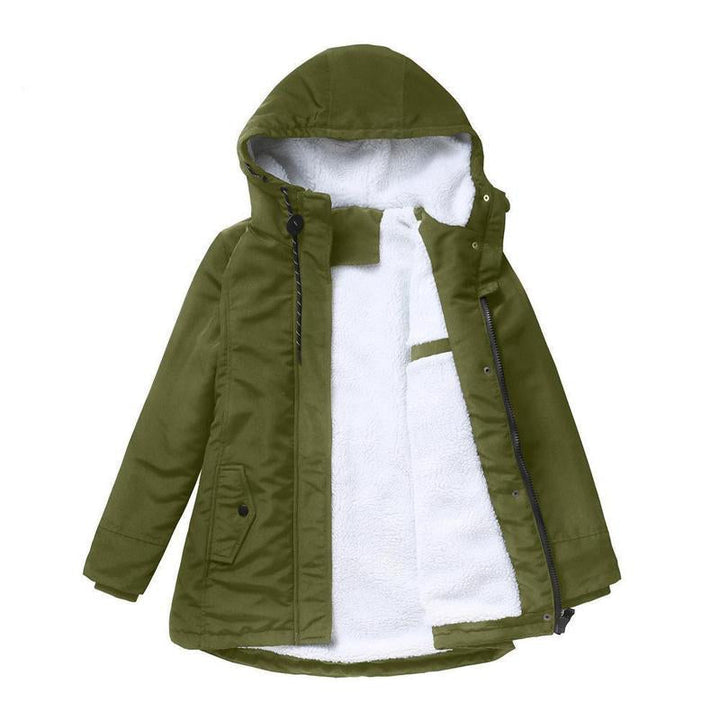 Legergroene parka open neergelegd, met de witte fleecevoering, capuchon en klepzak zichtbaar 6