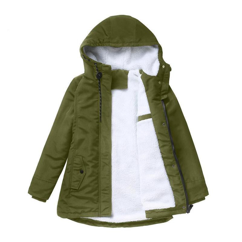 Legergroene parka open neergelegd, met de witte fleecevoering, capuchon en klepzak zichtbaar 6