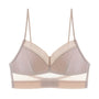 Losse bralette in zachte taupe-roze kleur van voren, met gestippeld mesh, gestreepte V-rand en dunne bandjes. 7