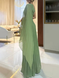 Trendiges One-Shoulder-Maxikleid mit Plisseefalten – Mirella