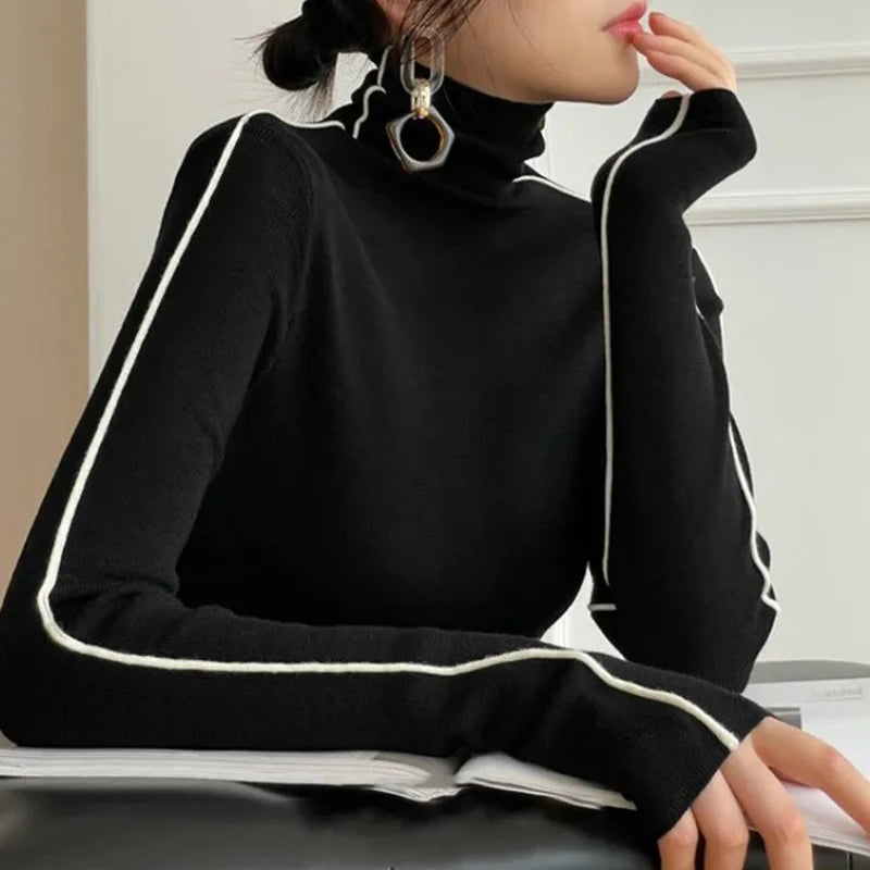 Lynn Sweater | Warm & Stylish