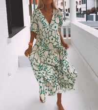 Grünes Maxikleid mit kurzen Ärmeln und Print – Elisa