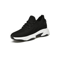 Diskrete, erhöhende Herrensneaker mit Stil - MaxLift Boost