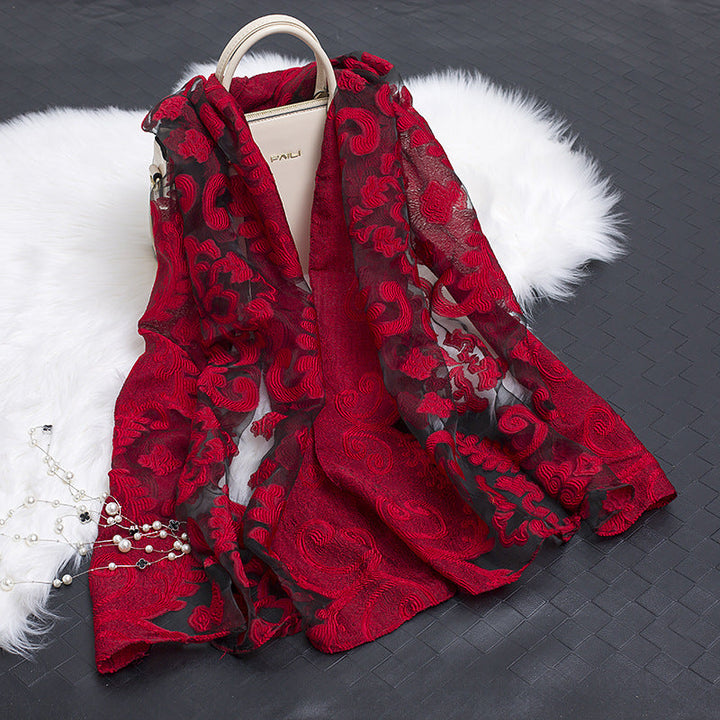 Trendiger Damen-Seidenschal mit Blumenmuster und ausgestanzten Designs – Fiora (1+1 GRATIS)