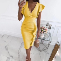 Stilvolles V-Ausschnitt-Kleid mit gerafften Ärmeln - Maud
