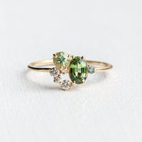 Natürlicher Peridot mit Zirkonring - Selene