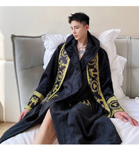 SnuggleMaster 5000 | Super comfy velvet bathrobe