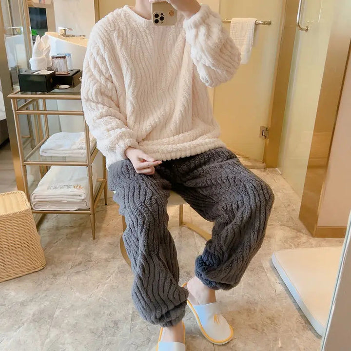 Coral Fleece Pyjama | Bequemer und warmer Pyjama für Herren