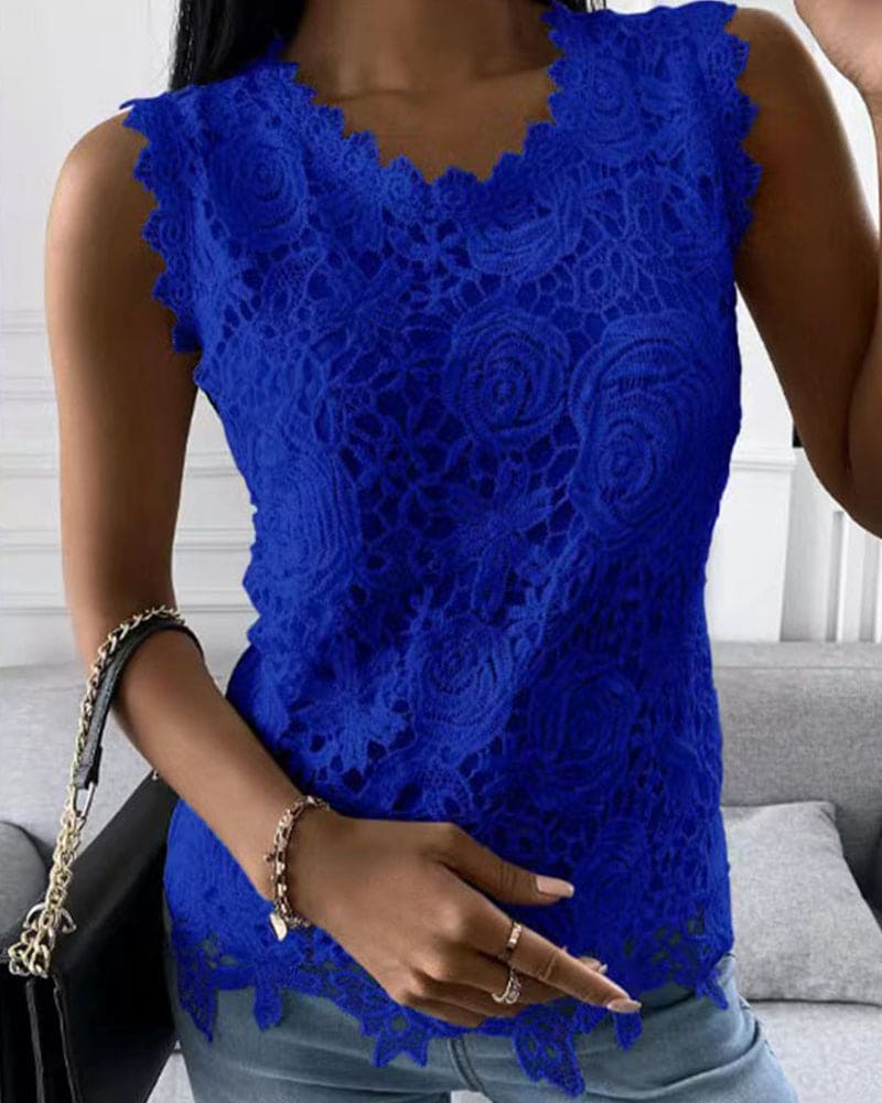 Bluse mit Spitzen-Detail in einfarbigem Stil - Elara