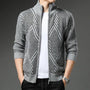 StripeZip Weste | Trendige gestreifte Winterweste