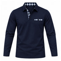 Marineblauwe polo met lange mouwen, voorzijde met blauw-wit geruite knoopsluiting en borstzakje 3
