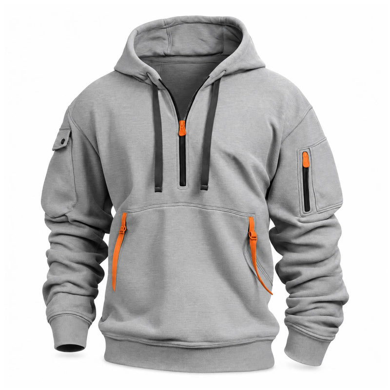 Lichtgrijze hoodie met halve rits, donkere trekkoorden en oranje ritstrekkers, vooraanzicht op witte achtergrond 3