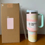 Vakuumisolierter Becher mit Deckel und Strohhalm - ThermoTumbler