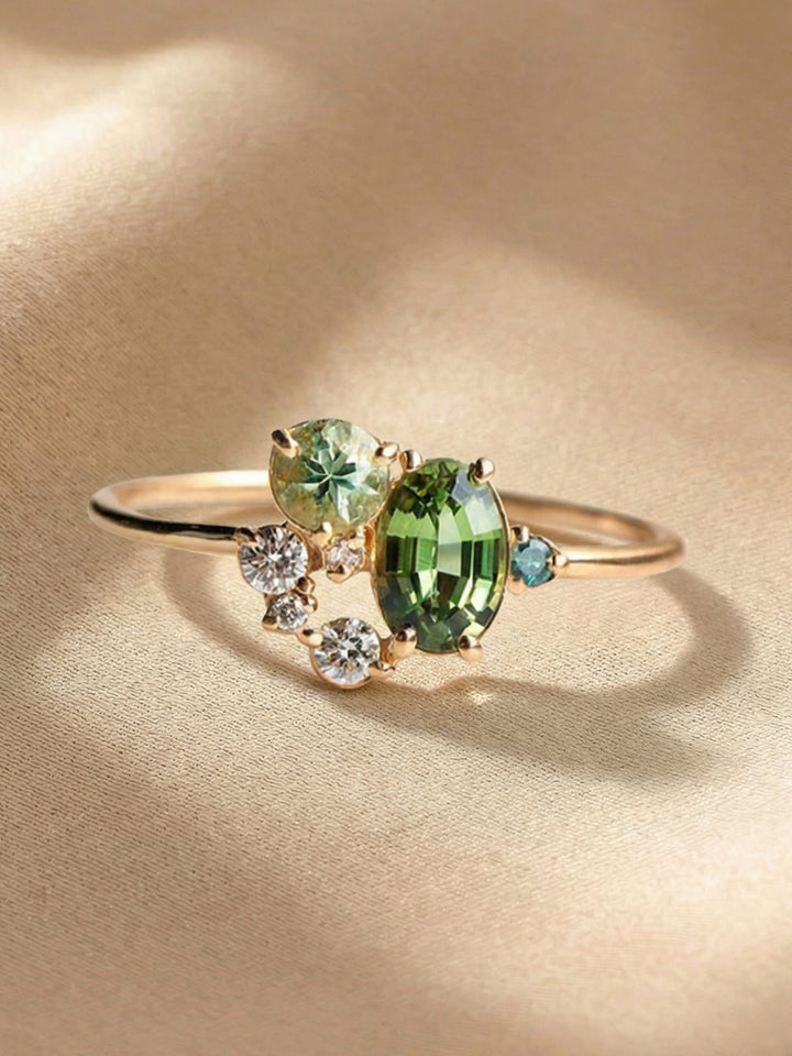 Natürlicher Peridot mit Zirkonring - Selene