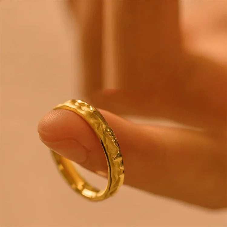 Stijlvolle Gouden Honingring - Sienna