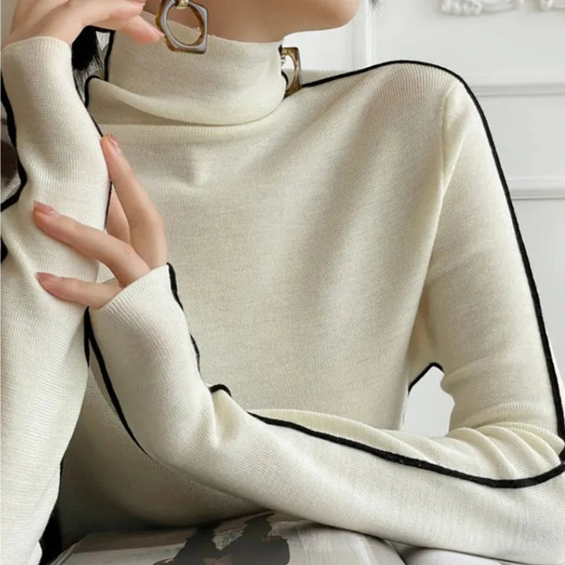 Lynn Sweater | Warm & Stylish