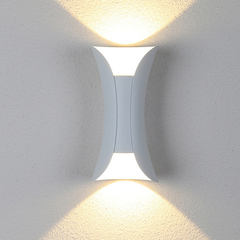 Moderne LED-Außenwandleuchte - LumiEdge
