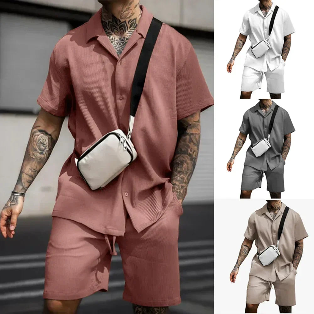 Zweiteiliges Sommeroutfit für Herren mit Hemd und Shorts – Milan