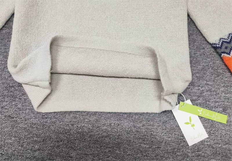 Skandinavischer trendiger Pullover mit lebendigem Muster - NordicChic