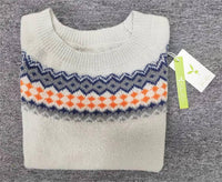 Skandinavischer trendiger Pullover mit lebendigem Muster - NordicChic