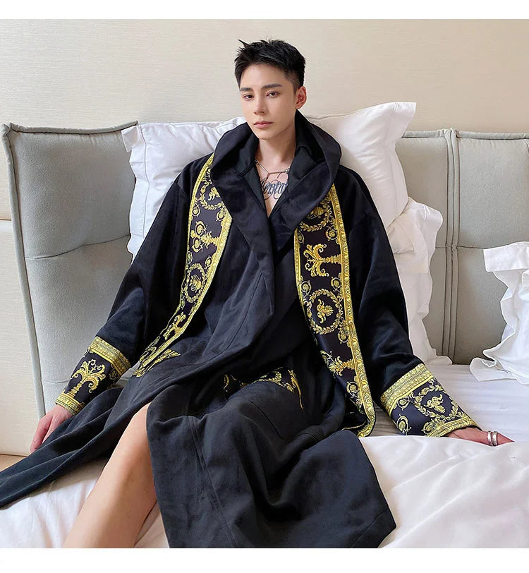 SnuggleMaster 5000 | Super comfy velvet bathrobe