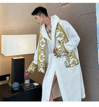 SnuggleMaster 5000 | Super comfy velvet bathrobe