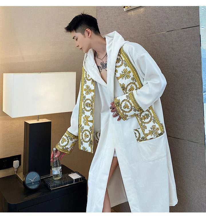 SnuggleMaster 5000 | Super comfy velvet bathrobe