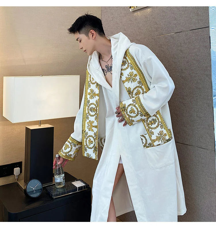 SnuggleMaster 5000 | Super comfy velvet bathrobe