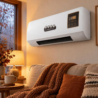 Witte wandairco boven een bank met plaid in een gezellige woonkamer met warm licht 1