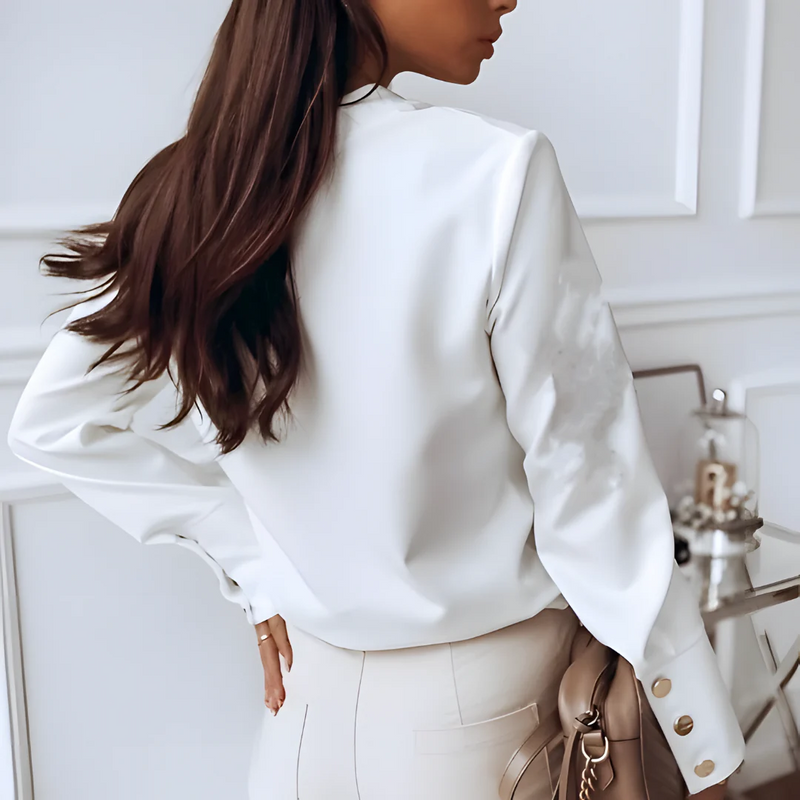 Stijlvolle dames blouse met knoopsluiting en klassieke kraag – Norea