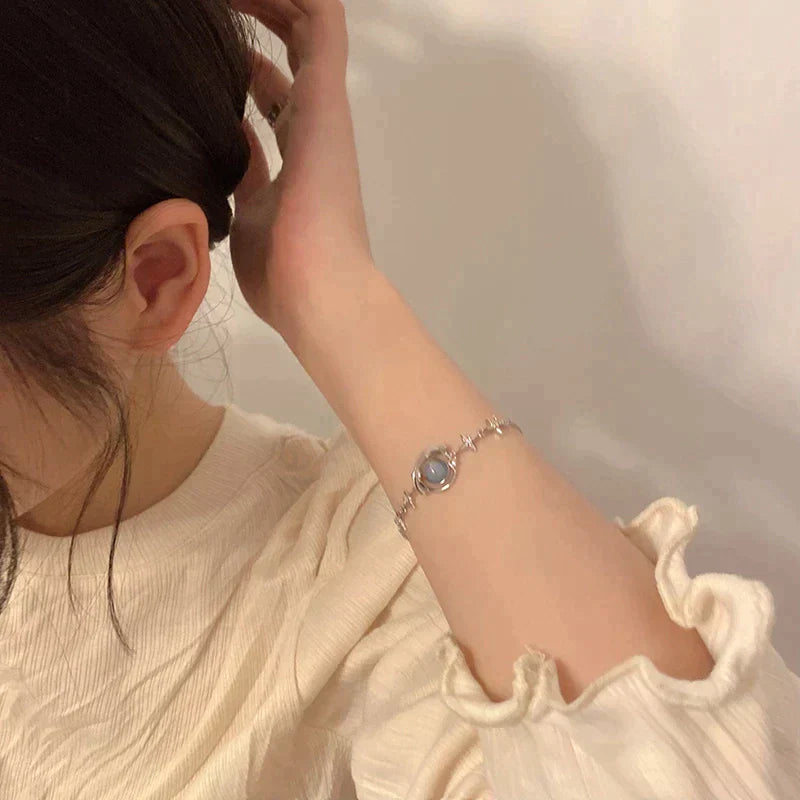 Cosmo Pendant Bracelet | A bracelet with a cosmic look!