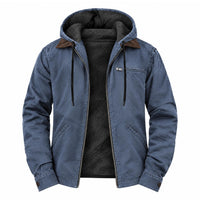 Blauwe jas met capuchon open op een witte achtergrond, met zwarte fleece voering en koorden 5