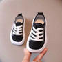 Kinder-Canvas-Sneaker – TinyTracks