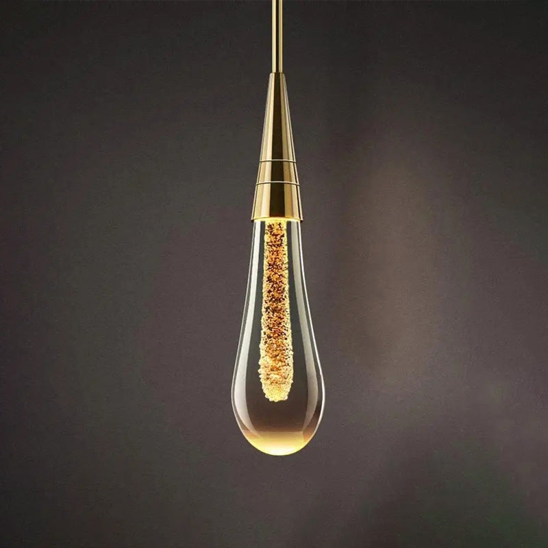 Wandleuchte in Tropfenform mit warmem Lichtschein - Solena