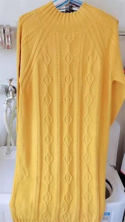 Gestricktes Samtpulloverkleid
