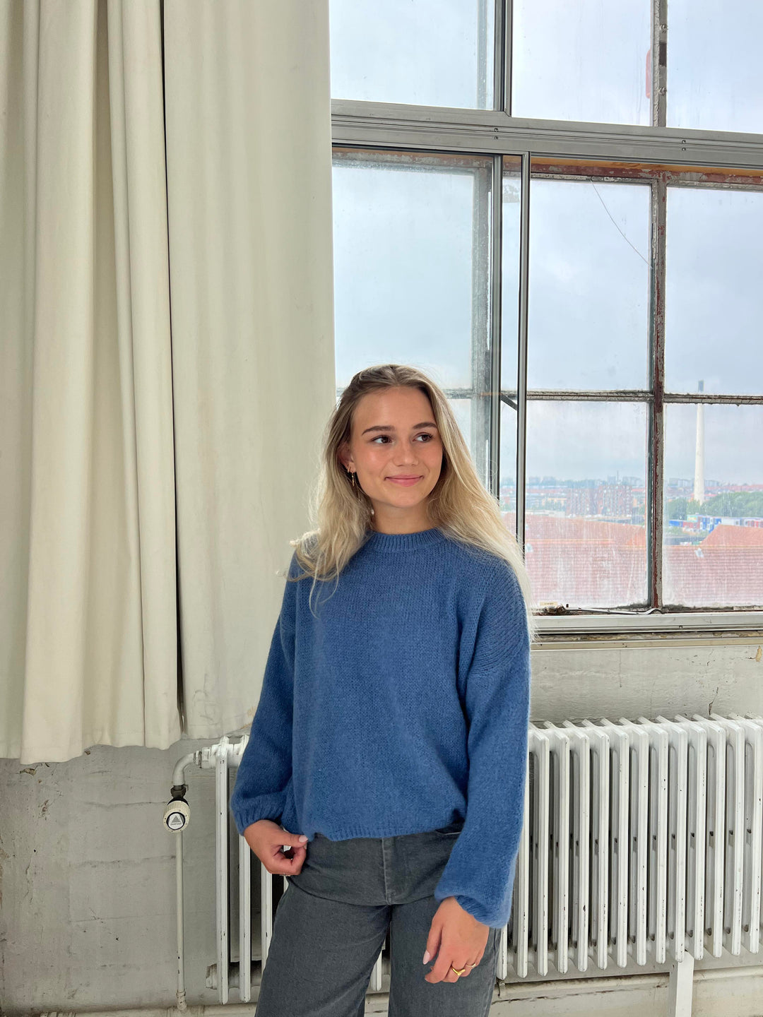 Weicher Damenpullover mit lockerem Schnitt - Aurena
