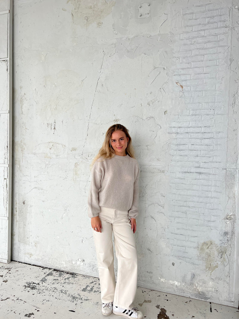Weicher Damenpullover mit lockerem Schnitt - Aurena