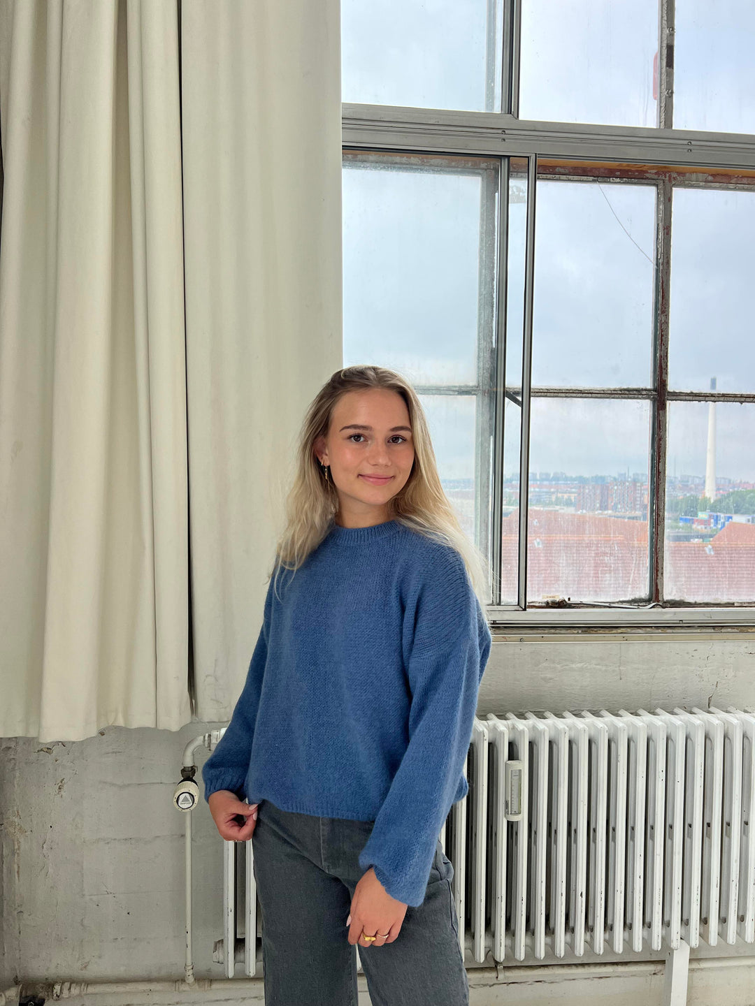 Weicher Damenpullover mit lockerem Schnitt - Aurena