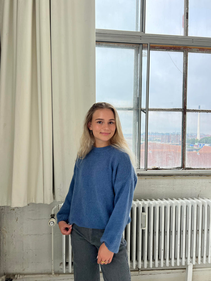 Weicher Damenpullover mit lockerem Schnitt - Aurena