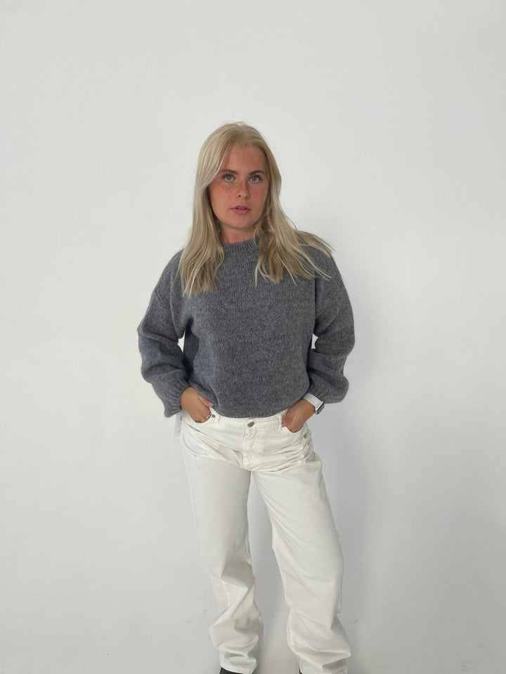 Weicher Damenpullover mit lockerem Schnitt - Aurena