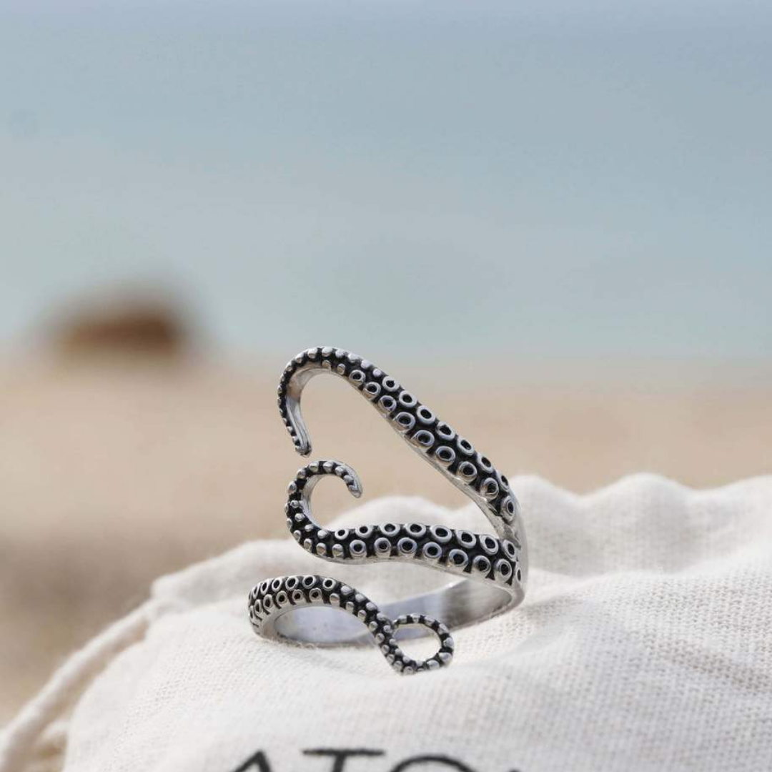 Adjustable Silver Tentacle Ring - Nautilus