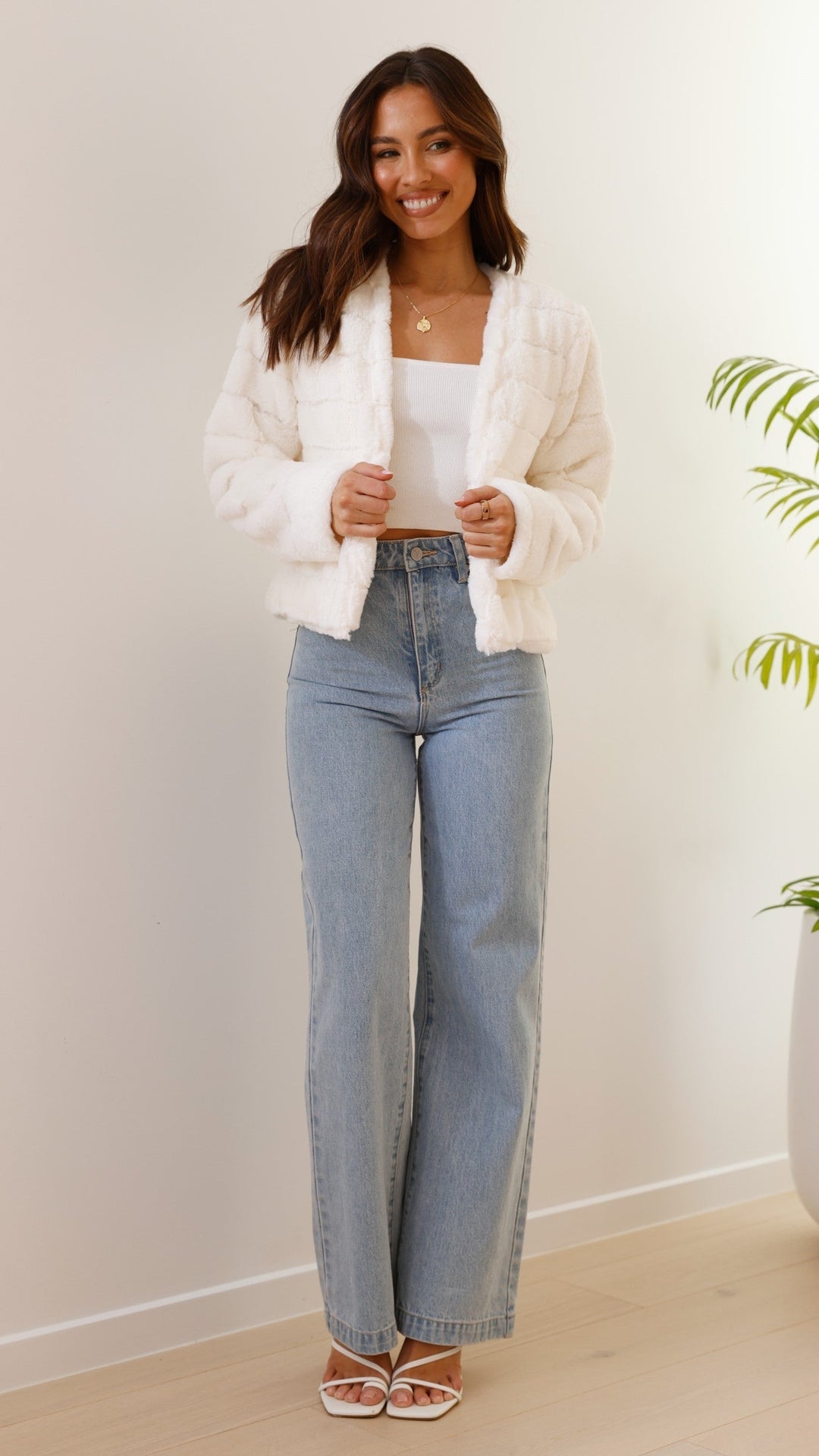 Luxuriöse Damen-Crop-Jacke - Veloura