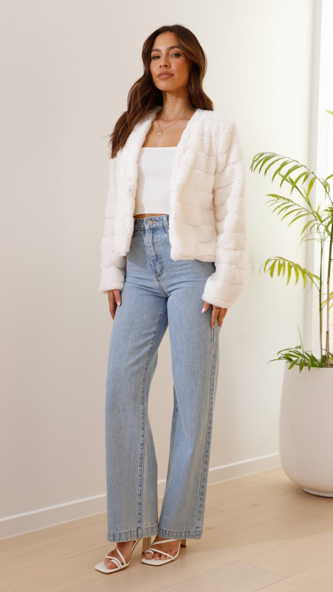 Luxuriöse Damen-Crop-Jacke - Veloura