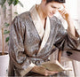 Satin Deluxe Bademantel | Satinierter, stylischer Bademantel
