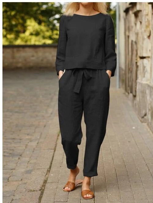 Zweiteiliges Damenoutfit mit Rundhals-Shirt und Hose mit elastischem Bund – Nia