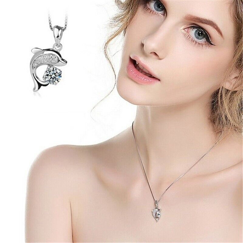Crystal necklace with dolphin pendant | Lucky charm on a necklace!