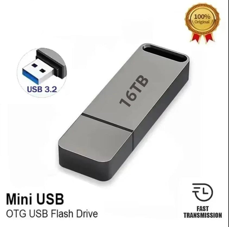 Metalen USB-stick op een lichte achtergrond met een uitvergrote USB-connector linksboven 3